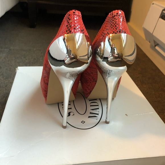 Heels - Picture 2 of 4